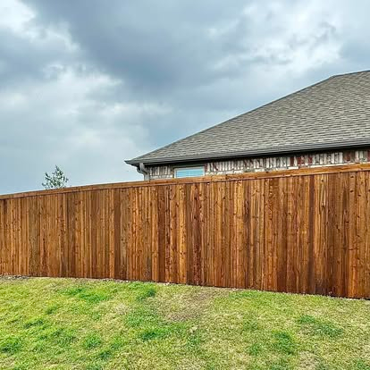 Cedar privacy fence run, Grayson County